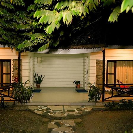 Chintan Chautari Itahari Ngoại thất bức ảnh
